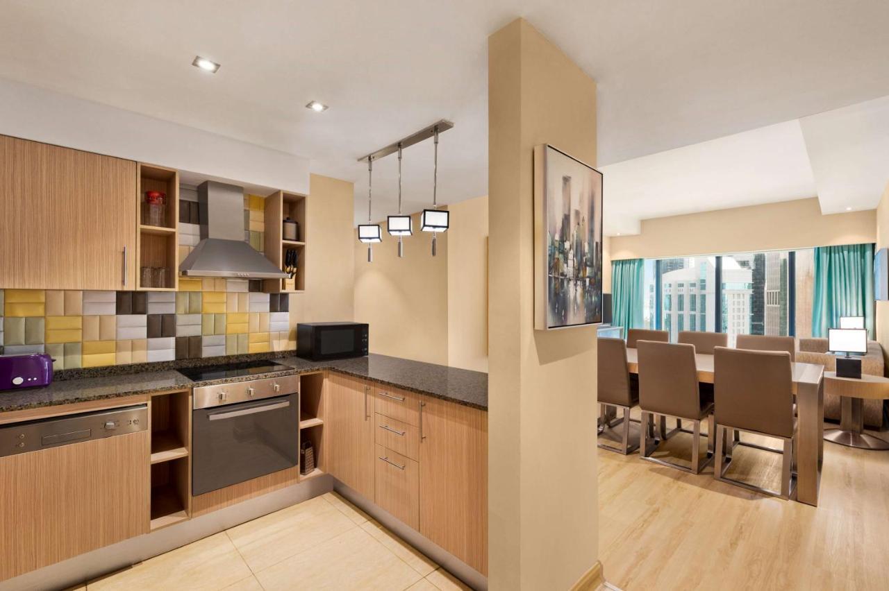 Wyndham West Bay Hotel 5*