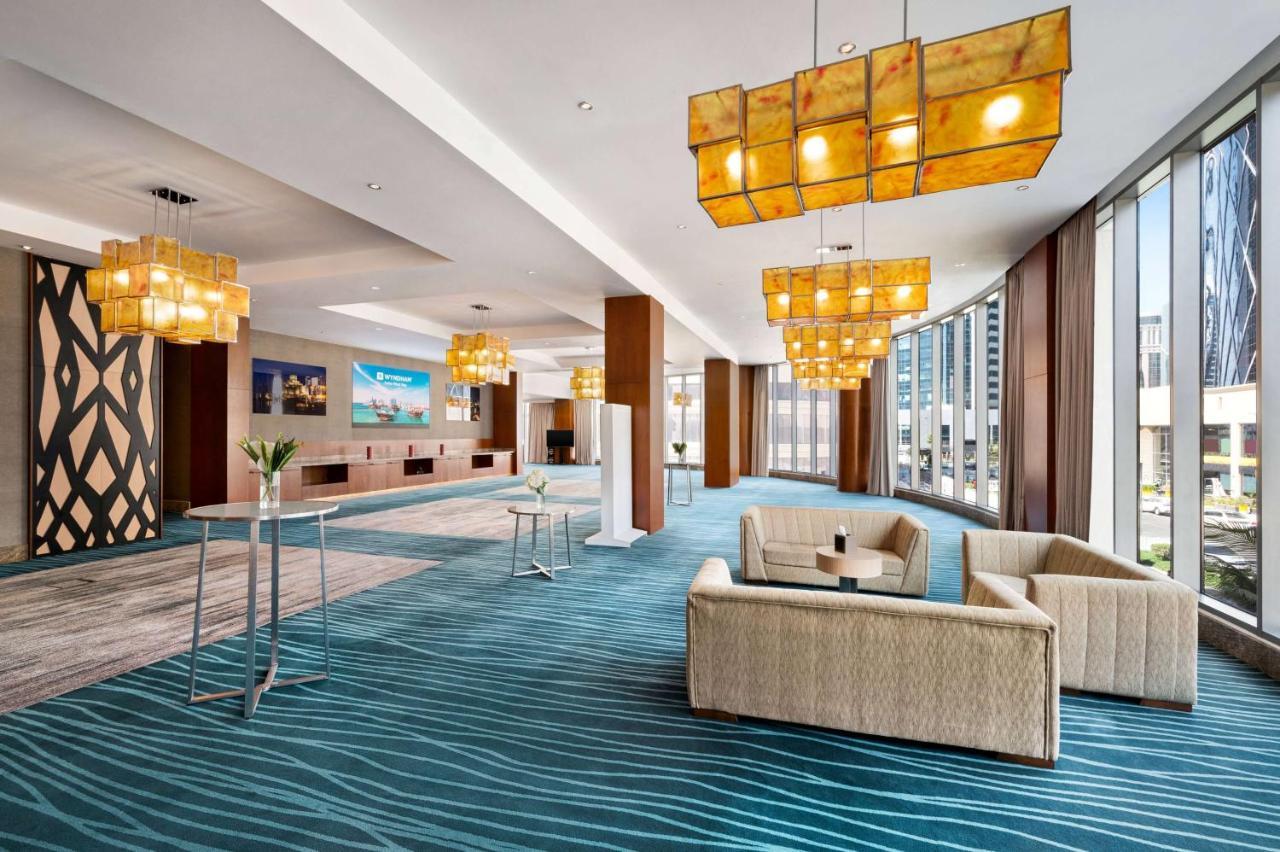 Hotel Wyndham West Bay Doha
