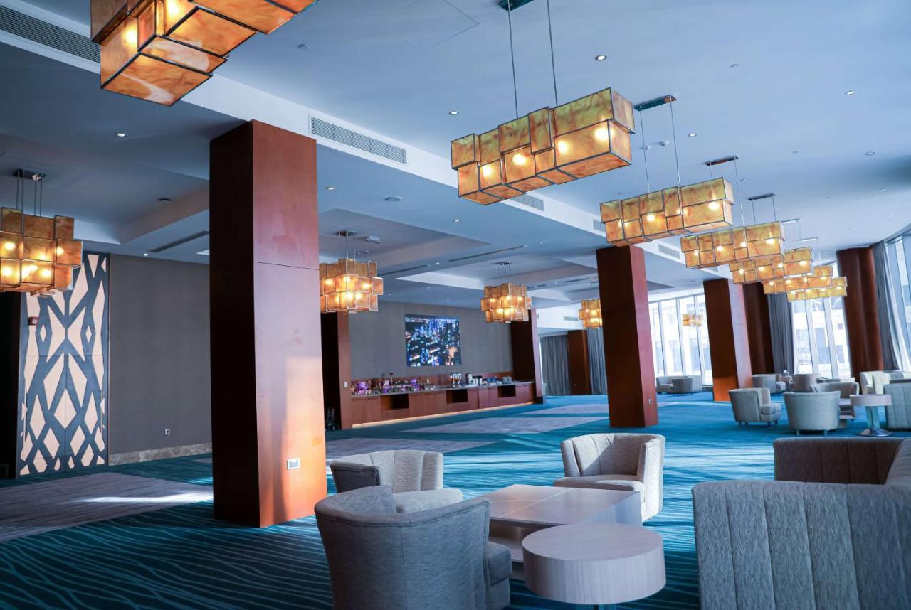 Wyndham West Bay Hotel